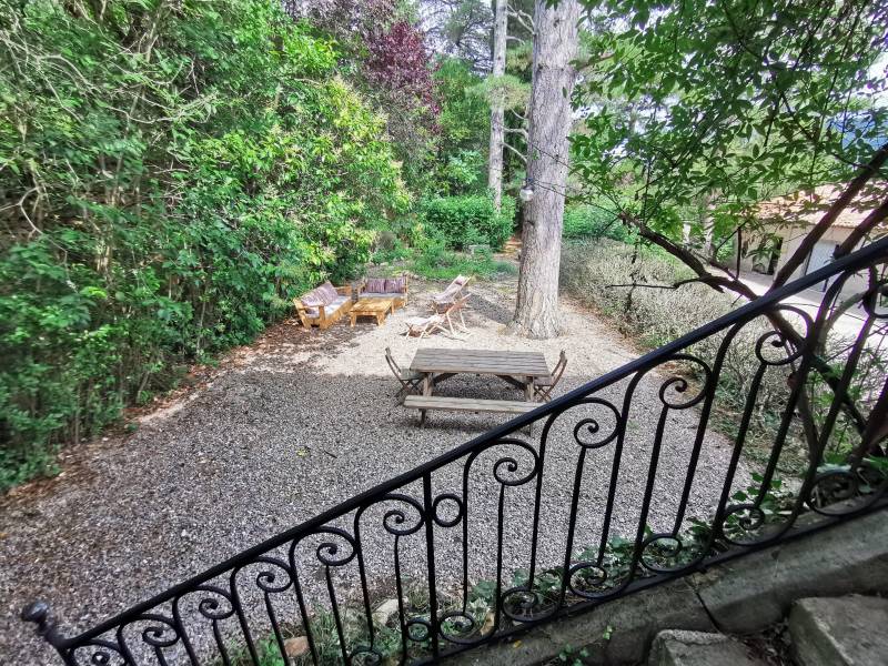 Le Gîte La Magnanerie, qui peut accueillir entre 8 et 15 personnes