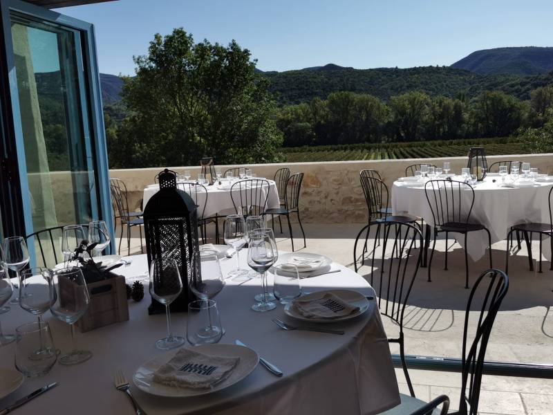 Grand gîte familial dans l'Hérault pour vacances de la Toussaint.