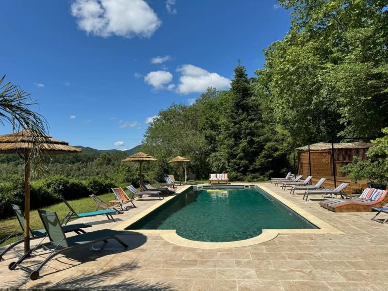 grande piscine domaine de coubillou